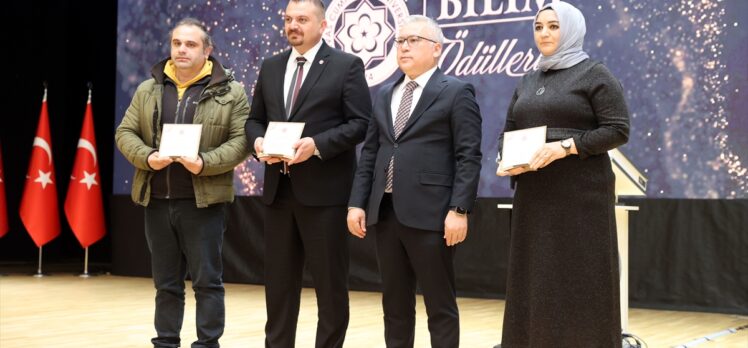 Sivas Cumhuriyet Üniversitesinin kuruluşunun 50. yılı kutlandı