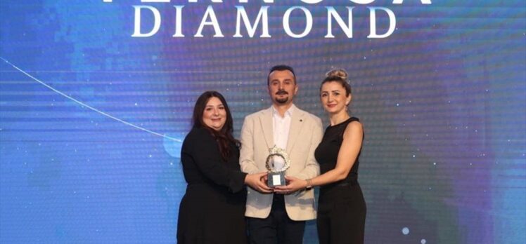 Teknosa “Mükemmel Müşteri Memnuniyeti Başarı Ödülleri” ödülüne layık görüldü