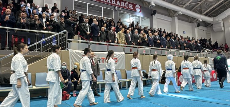 Türkiye Kyokushin Stil Karate Şampiyonası Karabük'te sürüyor