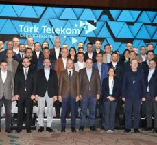 Ulaştırma ve Altyapı Bakanı Uraloğlu, Antalya'da Türk Telekom'un toplantısında konuştu: