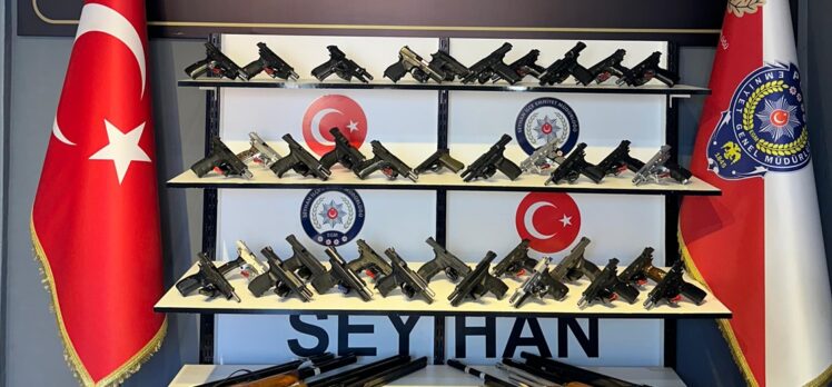 Adana'daki operasyon ve denetimlerde 55 ruhsatsız silah ele geçirildi