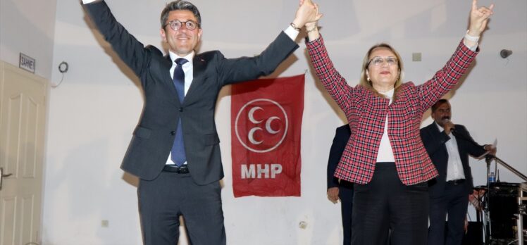 AK Parti ve MHP Genel Başkan Yardımcıları Kaya ve Kılıç, Fethiye'de vatandaşlarla buluştu