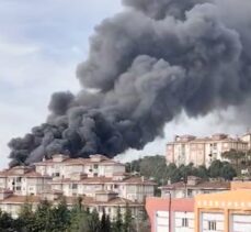 GÜNCELLEME – Arnavutköy'de işçilerin kaldığı konteynerlerde çıkan yangın söndürüldü