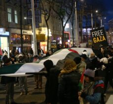 Avusturya’da İsrail’in saldırılarında ölen Filistinliler için “hüzün yürüyüşü” yapıldı