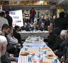 Bakan Bolat, Polatlı'da pazar esnafıyla iftar yaptı: