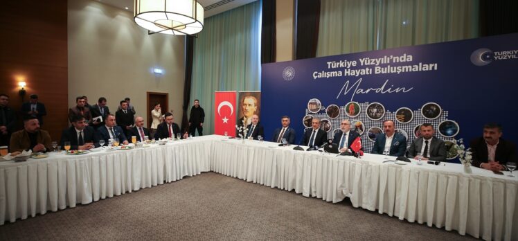 Bakan Işıkhan, Mardin'de “Türkiye Yüzyılı'nda Çalışma Hayatı Buluşmaları” toplantısında konuştu
