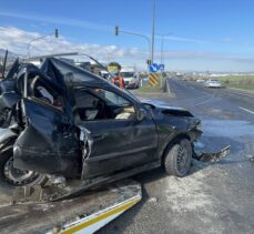 Bolu'da üç aracın karıştığı zincirleme trafik kazasında 3 kişi yaralandı