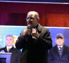 Çevre, Şehircilik ve İklim Değişikliği Bakanı Özhaseki, Balıkesir'de mitingde konuştu: