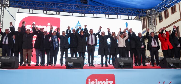 CHP Genel Başkanı Özel, partisinin Eskişehir Halk Buluşması'nda konuştu:
