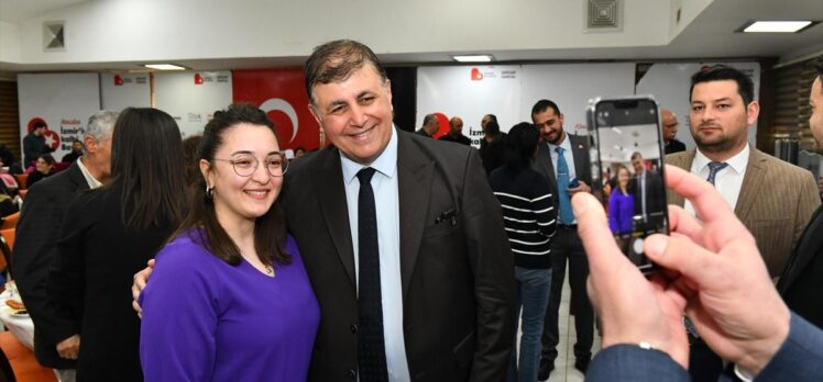 CHP İzmir Belediye Başkan adayı Tugay'dan kendisine destek olmayan belediye başkanına sitem: