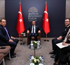 Cumhurbaşkanı Yardımcısı Yılmaz, Türk Yatırım Fonu Başkanı Amreyev'i kabul etti