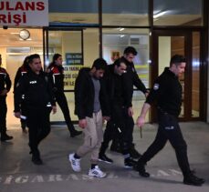Edirne'de kontrol noktasından kaçan araçta 7 düzensiz göçmen yakalandı
