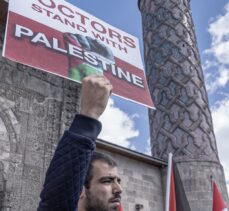 Erzurum'da sağlık çalışanları Filistin için “sessiz yürüyüş” yaptı