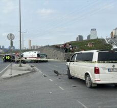 Esenyurt'ta sürücü kursu aracının karıştığı kazada eğitmen öldü, 2 kişi yaralandı