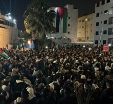 Gazze ile dayanışma gösteren Ürdünlüler, İsrail Büyükelçiliğinin kapatılmasını istedi