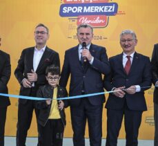 Gençlik ve Spor Bakanı Bak, Bahçeşehir Spor Merkezi'ni açtı: