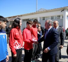 Gençlik ve Spor Bakanı Bak, Fethiye'de gençlerle buluştu: