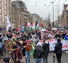Hollanda'da İsrail'in Gazze'ye yönelik saldırıları protesto edildi
