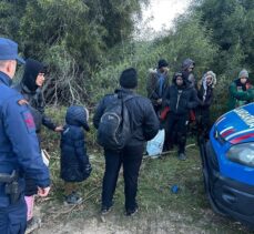 İzmir'de 91 düzensiz göçmen yakalandı