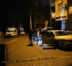 İzmir'de silahlı saldırıya uğrayan 17 yaşındaki genç öldü