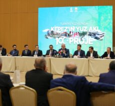 Kültür ve Turizm Bakanı Ersoy, Kepez'de muhtarlarla buluştu: