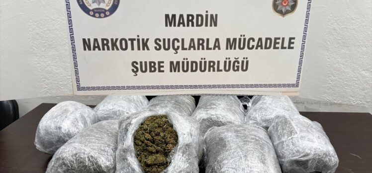 Mardin'de bir araçta 10 kilo 600 gram esrar bulundu