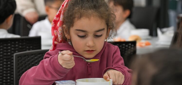 Okul kantinlerinde “meyve ve çorba günü” etkinliği başlatıldı