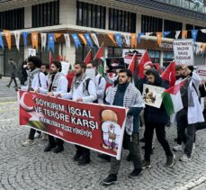 Rize'de sağlık çalışanları “sessiz yürüyüş” ile İsrail'i protesto etti