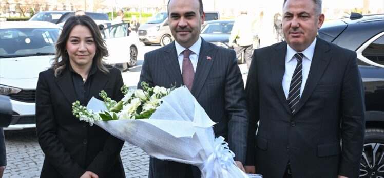 Bakan Kacır, İzmir Kalkınma Ajansı Projeleri Açılış Töreni'nde konuştu: