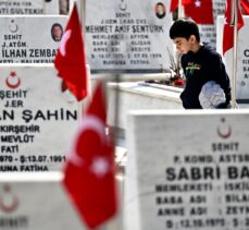 Şehitler, Ankara Cebeci Askeri Şehitliği'nde düzenlenen törenle anıldı