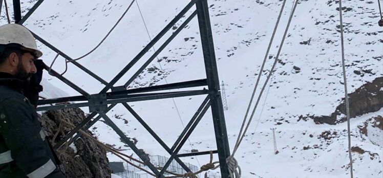 Şırnak'ta hava muhalefeti nedeniyle meydana gelen elektrik arızası giderildi