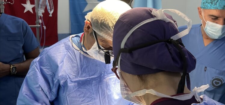 Somali'deki Recep Tayyip Erdoğan Eğitim ve Araştırma Hastanesinde ilk açık kalp ameliyatı yapıldı