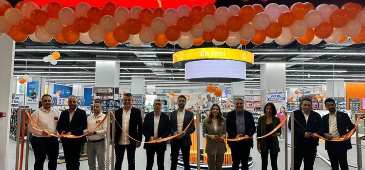 Teknosa yeni mağazasını Edirne'de açtı