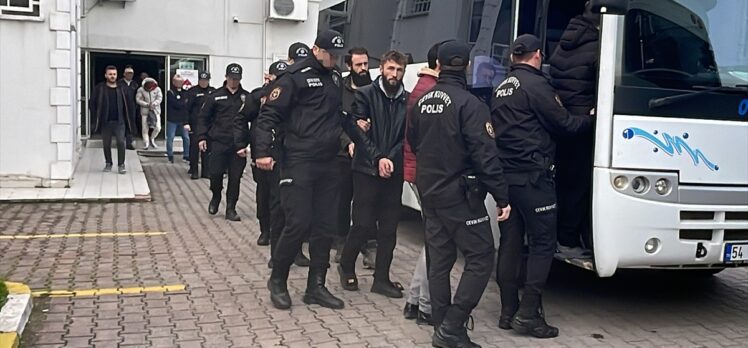 Sakarya'da DEAŞ'a yönelik Bozdoğan-11 operasyonlarında yakalanan 33 şüpheli adliyede