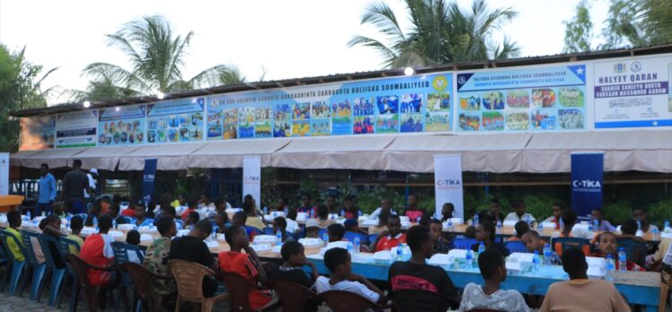 TİKA, Somali'de 275 yetim çocuk için iftar programı düzenledi