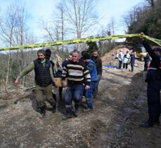GÜNCELLEME 3 – Trabzon'da göçük altında kalan 3 işçi öldü