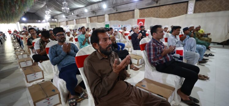 Türkiye Diyanet Vakfı, Pakistan'da ramazan yardımı dağıtımını sürdürüyor