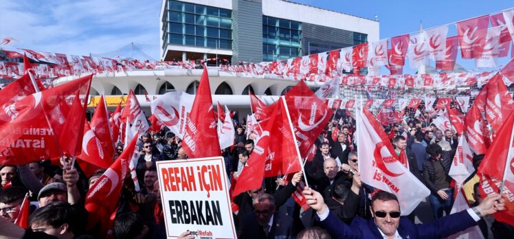 Yeniden Refah Partisi Genel Başkanı Erbakan, İstanbul mitinginde konuştu: