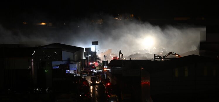 Ankara Hurdacılar Sanayi Sitesi'ndeki yangın kontrol altına alındı