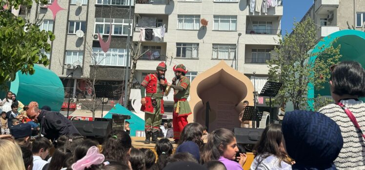 Bağcılar Belediyesi, çocuklara özel bayram etkinliği düzenledi