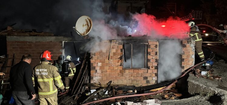Bartın'da evde çıkan yangında 1 kişi öldü, 1 kişi yaralandı