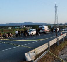 Çanakkale'de bariyerlere çarpan motosikletin sürücüsü ile beraberindeki kişi öldü