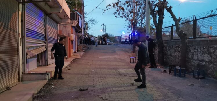 Diyarbakır'da barış için buluşturulan husumetli aileler arasındaki silahlı kavgada 4 kişi yaralandı
