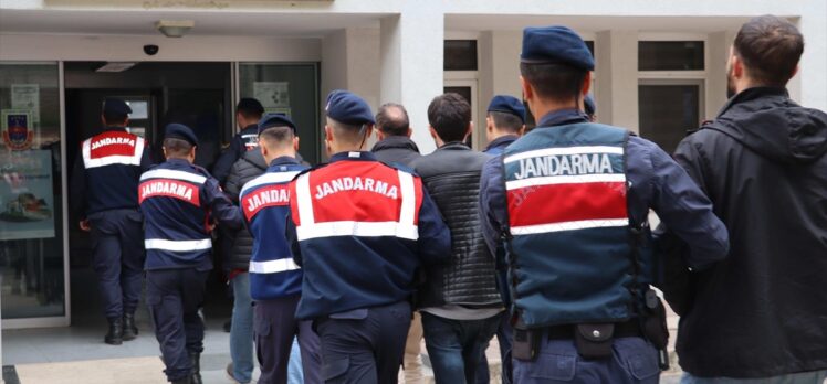 Edirne'de yurt dışına kaçmaya çalışan 7 terör örgütü üyesi yakalandı