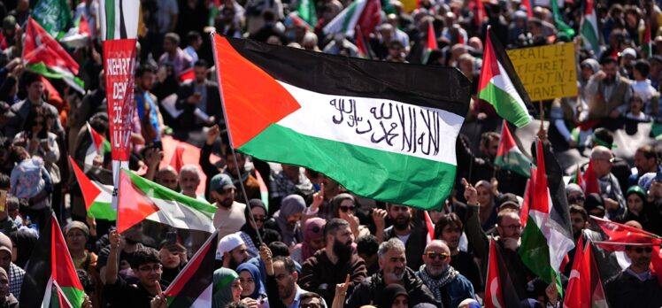 Fatih'te “Gazze'yi Unutma” yürüyüşü düzenlendi
