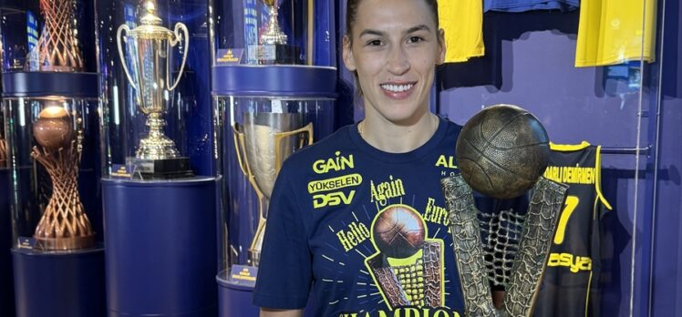 Fenerbahçeli basketbolcu Sevgi Uzun, 4 kupa kazanılan sezonu anlattı: