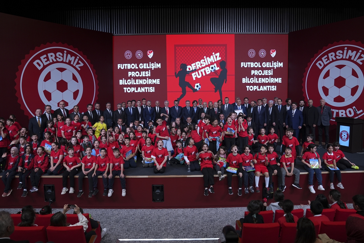 Milli Eğitim Bakanı Tekin, “Futbol Gelişim Projesi Bilgilendirme Toplantısı”nda konuştu:
