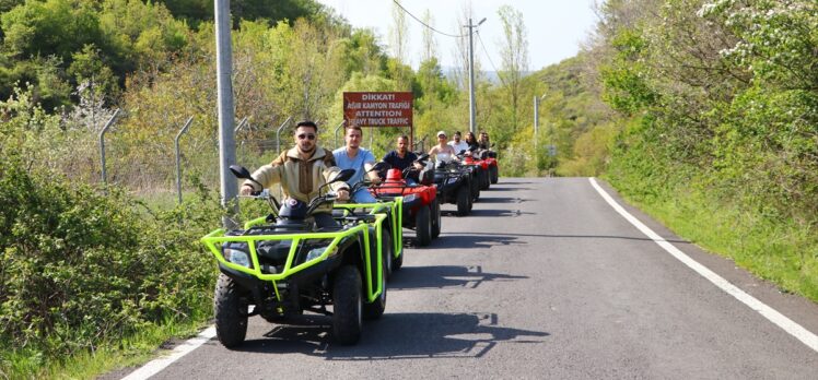Ganos Dağı eteklerinde ATV turlarına katılanlar tatilde doğayla iç içe vakit geçirdi