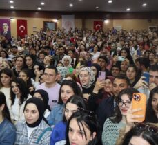 Gençlik ve Spor Bakanı Bak, Iğdır Üniversitesindeki gençlere seslendi:
