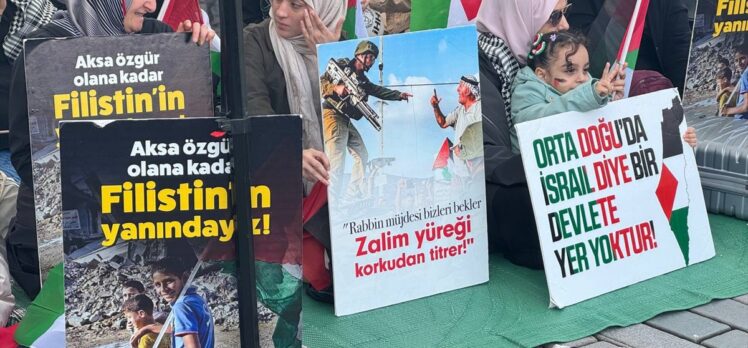 İHH'nin, Sultanahmet Meydanı'nda Filistin için başlattığı oturma eylemi 4. gününde sürüyor